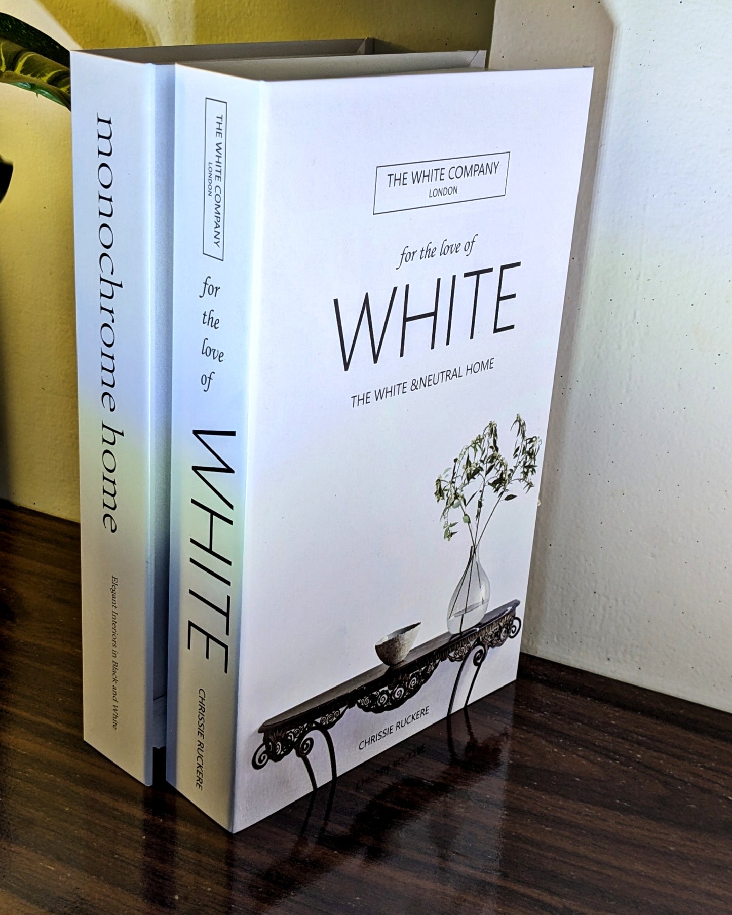 Decorative Books (Large)