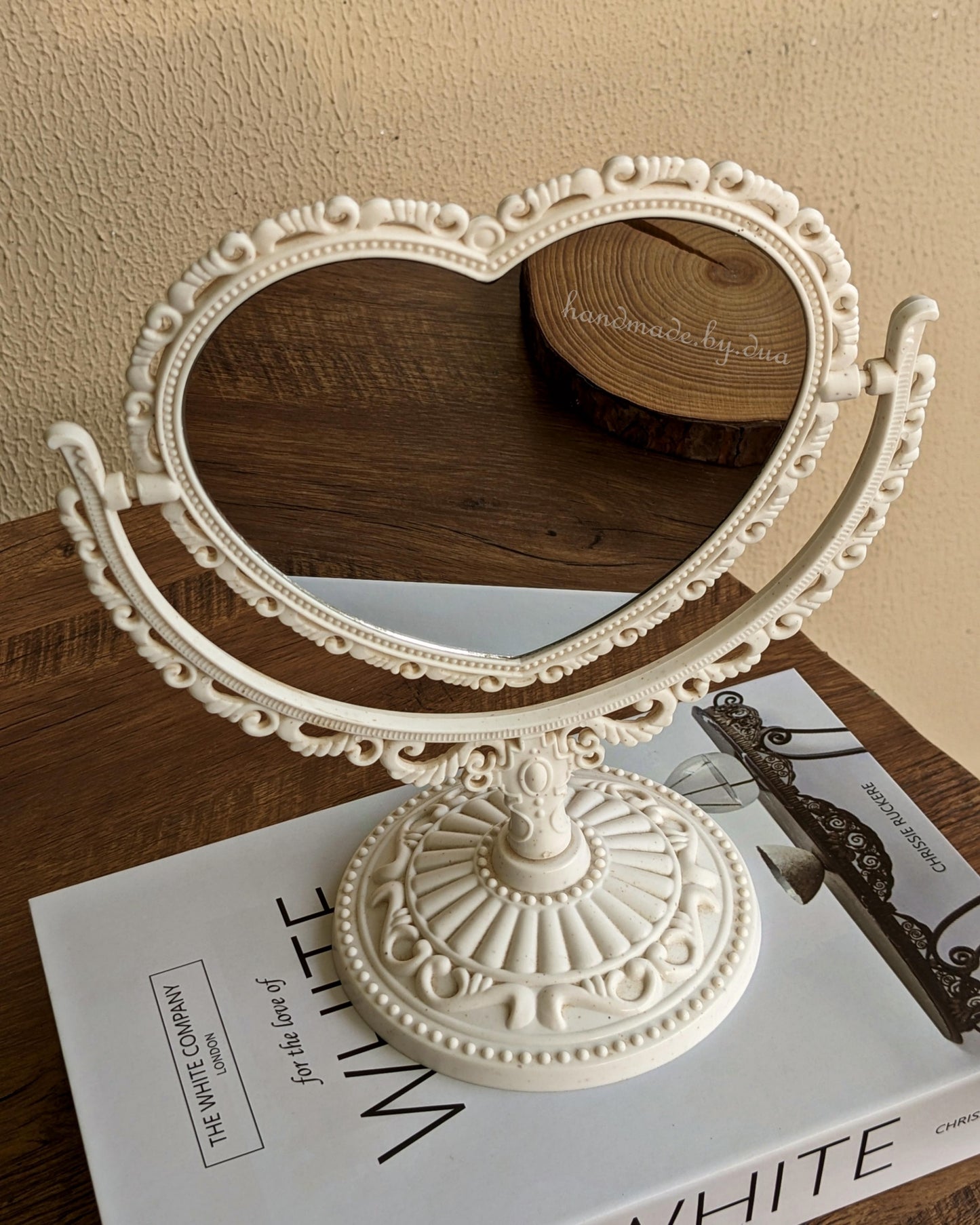 Pinterest Asthetic ~ Heart Mirror