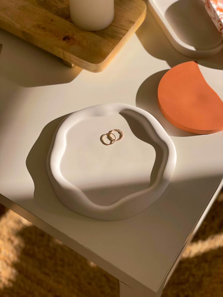 Cloud Tray (best for vanity use)