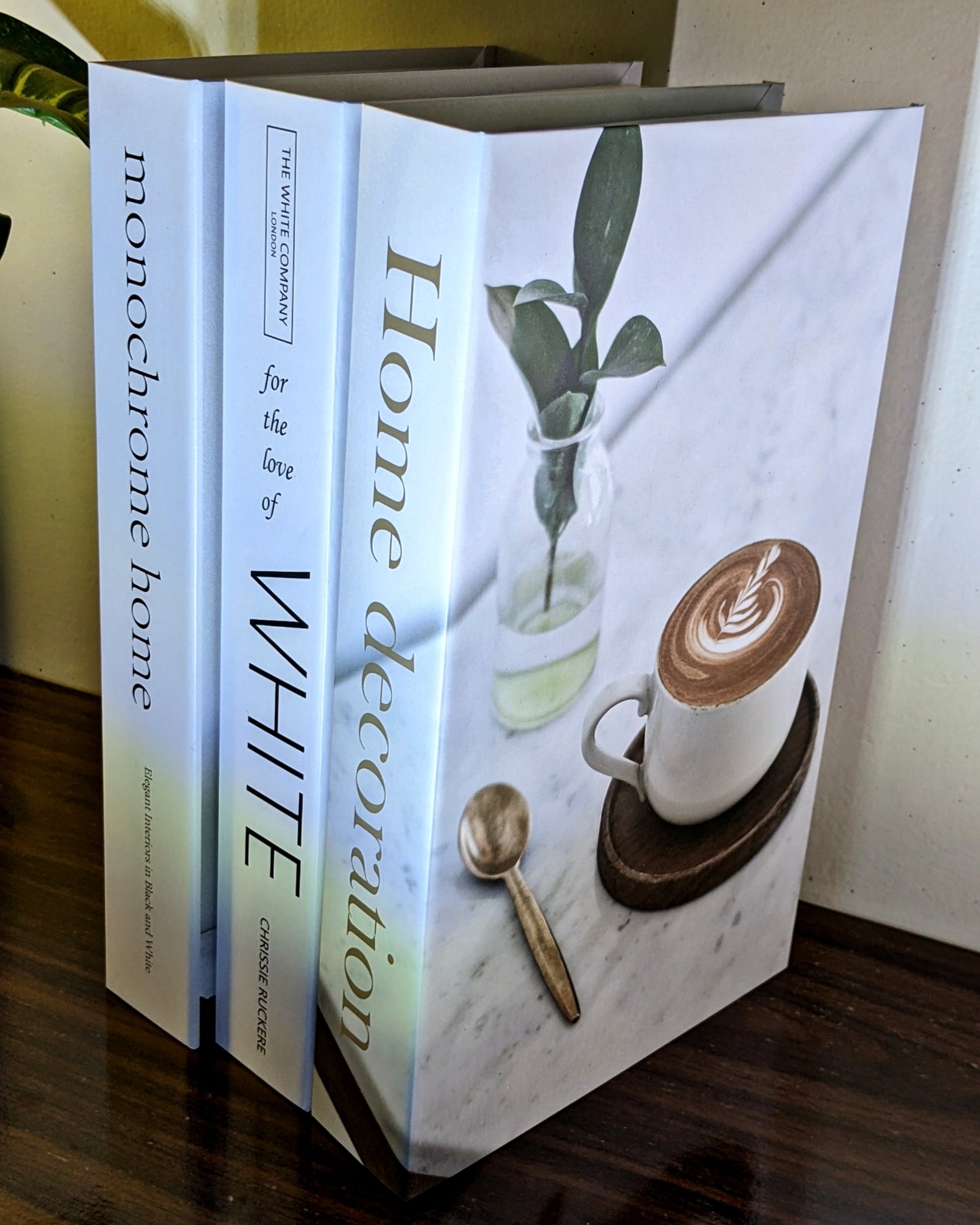 Decorative Books (Large)