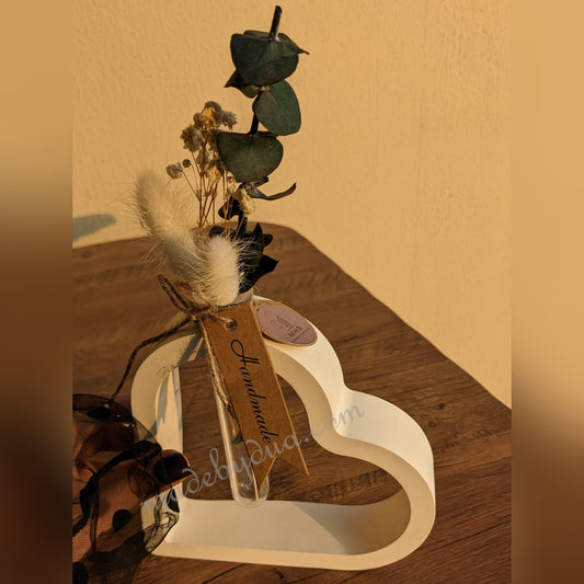 Hearttiue Vase